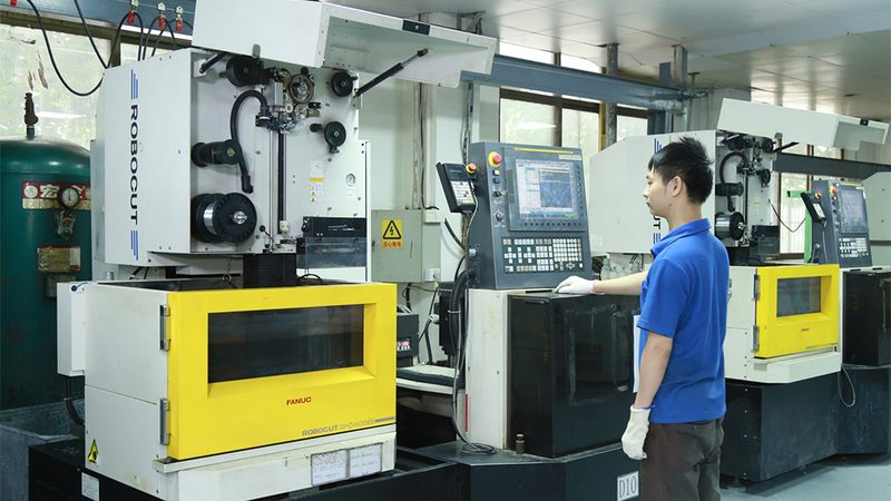 冲压模具前期设计：从需求分析到方案确定
