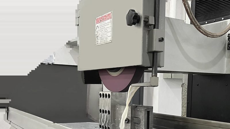 在众多吹塑模具代理加盟品牌中，以下是一些具有代表性的品牌：