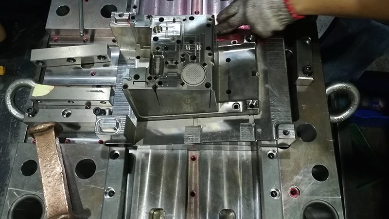 W6Mo5Cr4V2模具钢：揭秘高性能模具钢的选型与应用**